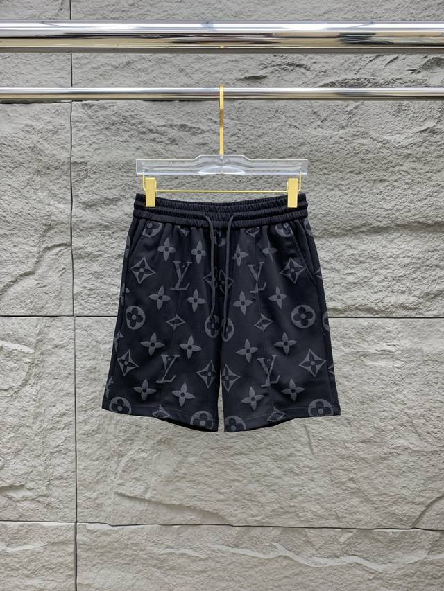lv 2025 Spring And Summer New Men's Casual Shorts High-End Goods Simple, Fash