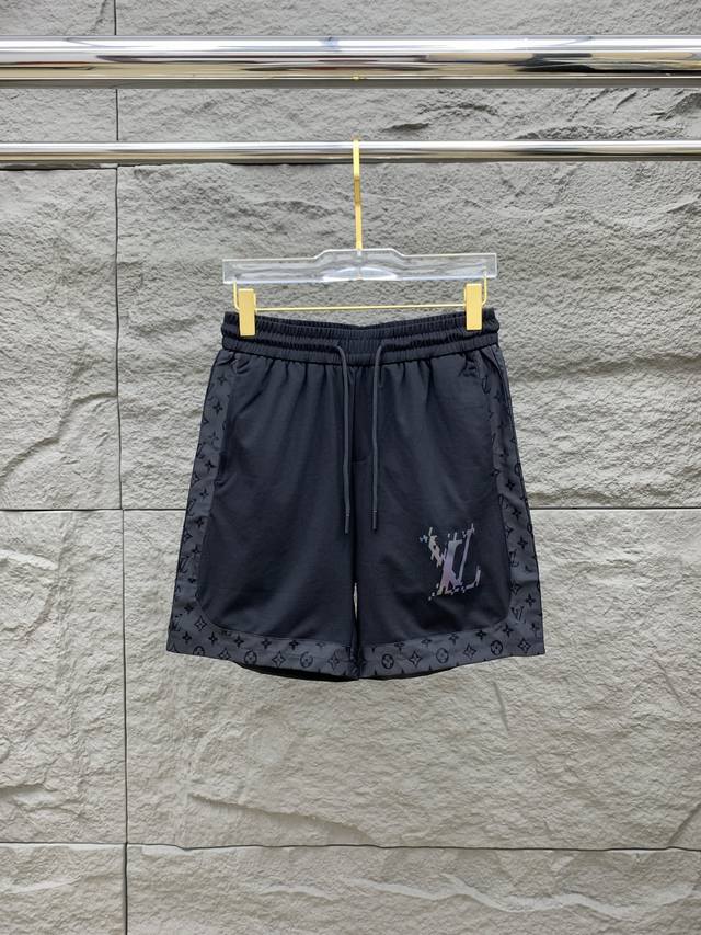 lv 2025 Spring And Summer New Men's Casual Shorts High-End Goods Simple, Fash