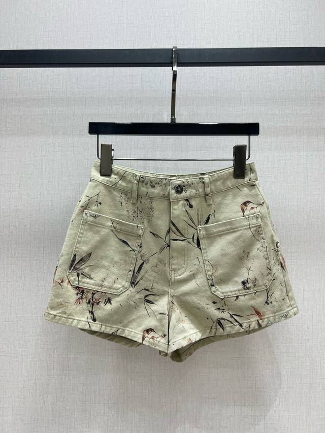 Highly Recommend Dio*2025 Spring And Summer New Printed Denim Shorts Series. Cla