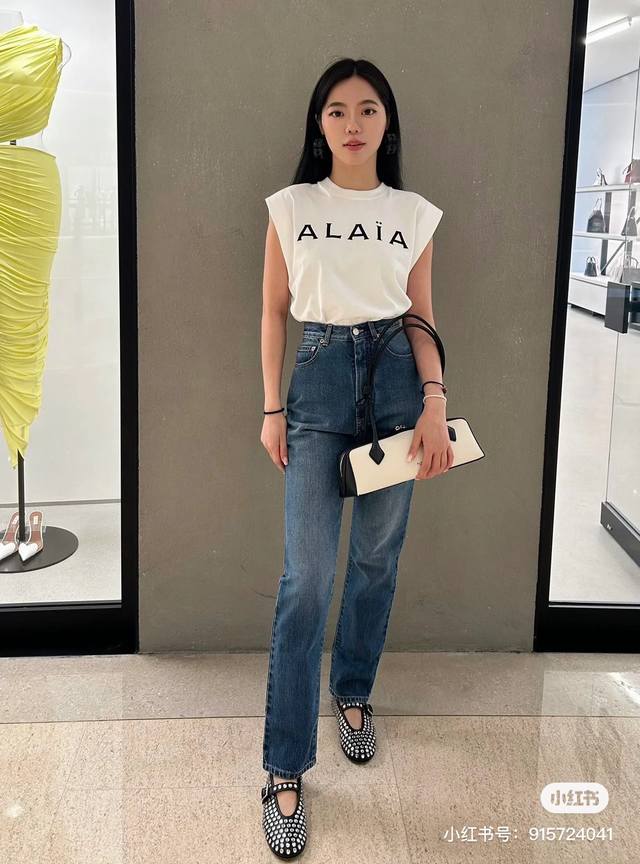 Style No. G25051644 Ala*A New Chest Letter Logo Printing Minimalist Style Playfu