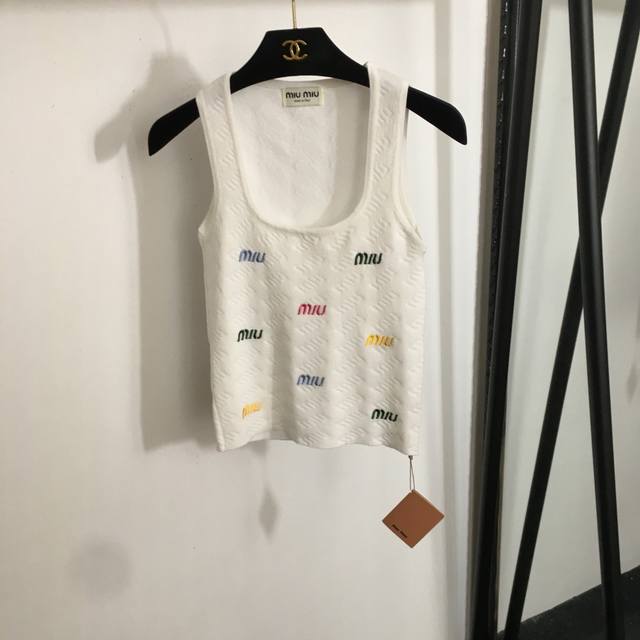 Style No. 20252965 Miumi* New Color Logo Embroidered Letters Knitted Vest White