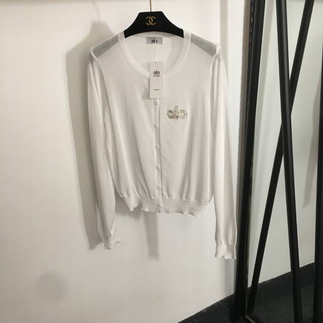 Style No. 20252968 Alo New Diamond Logo Round Neck Long Sleeve Knitted Cardigan