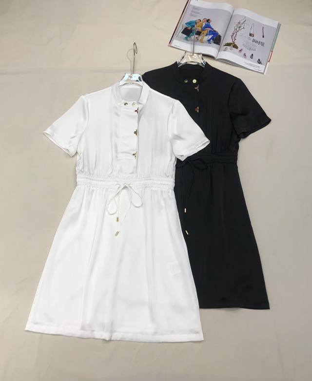 louis Vuitto* 25Ss New Round Neck Dress Metal Petals Decoration Simple And Ge