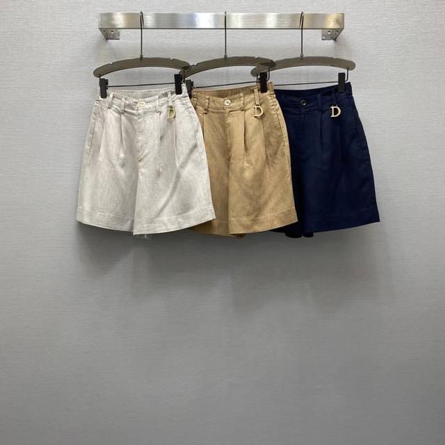 di*25Ss Temperament High Waist Metal Buttons Decorated 4-Point Shorts High-Gr