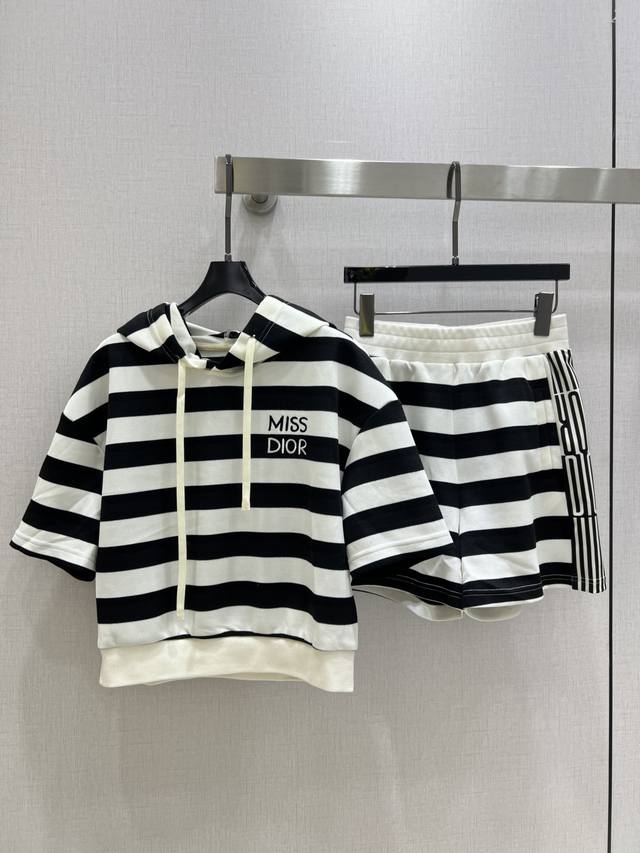 Highly Recommend Dio*2025 Spring And Summer New Striped Casual Suit With Hooded