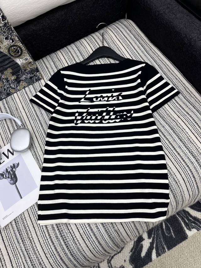Hot Item In Stock Original Quality Lv 25 New Product Short-Sleeved Sweater With