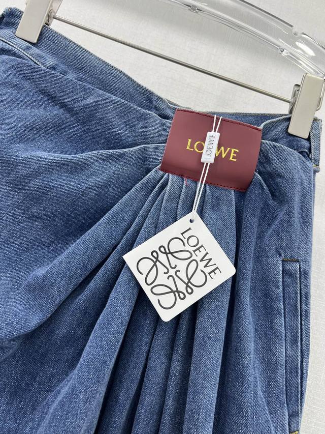 loew*25 New Irregular Denim Trousers Pleats Spread From The Waist Flexible An
