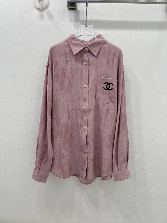 chan*L New Lapel Shirt With Loose Fit, Which Is Easy For Everyone To Wear. It