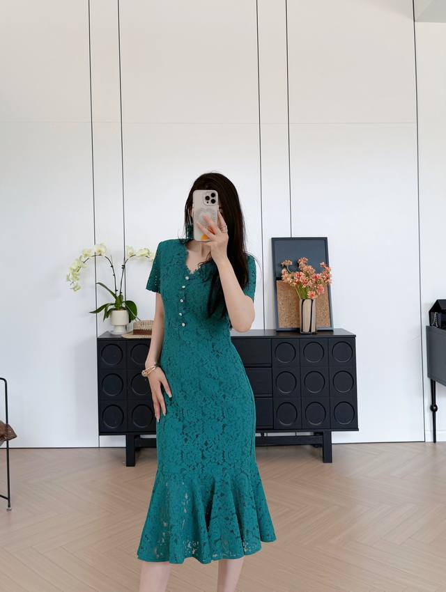 Dress The Goddess Of Beauty Descends On Lace Goddess Fishtail Skirt An Elegant G