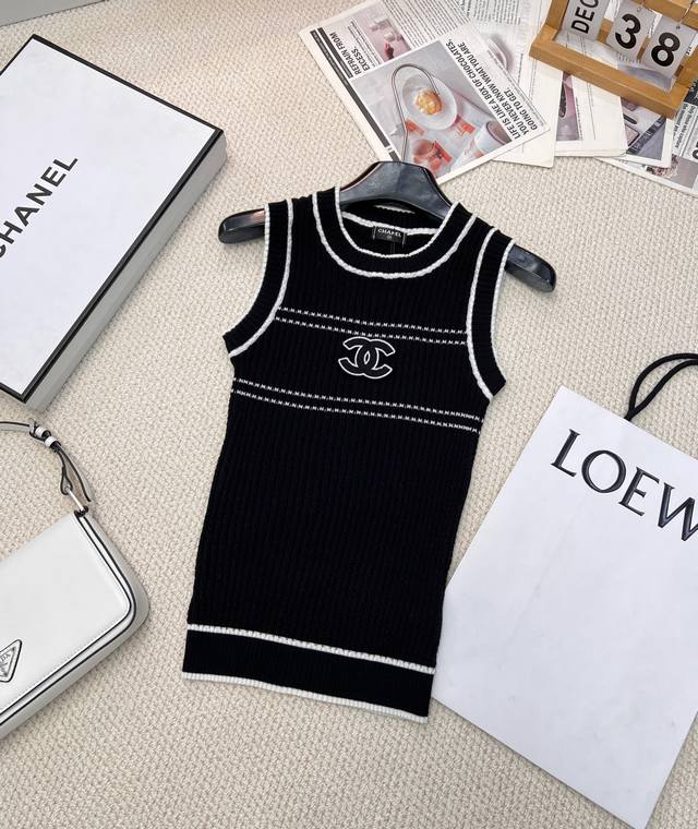 chanel2025 New Arrivalsround Neck Slim Fit Knitted Vestcustomized Yb Imported