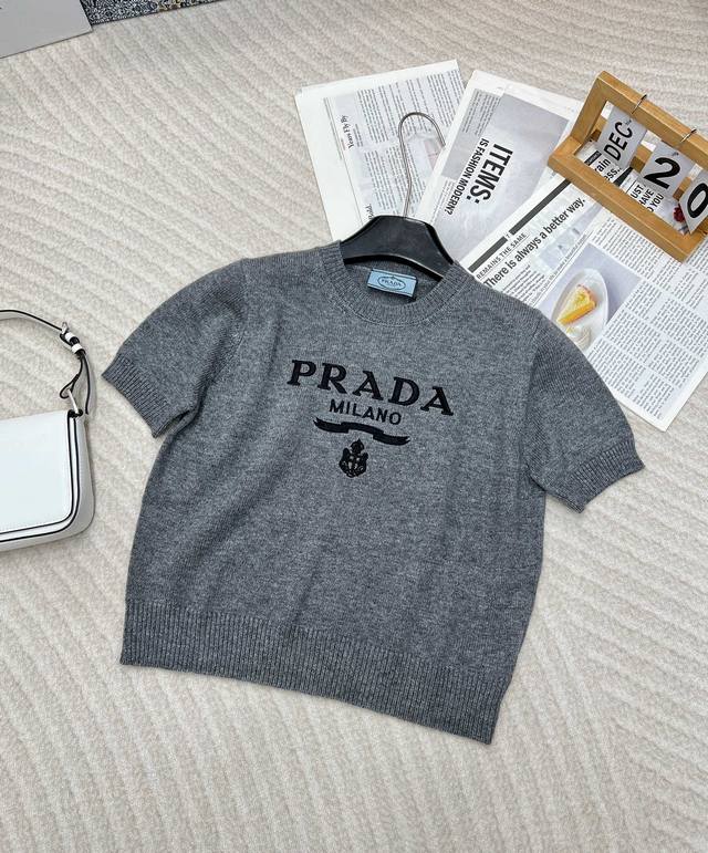 prada Classic Three-Dimensional Letter Embroidery Knitted Sweater Short Sleev