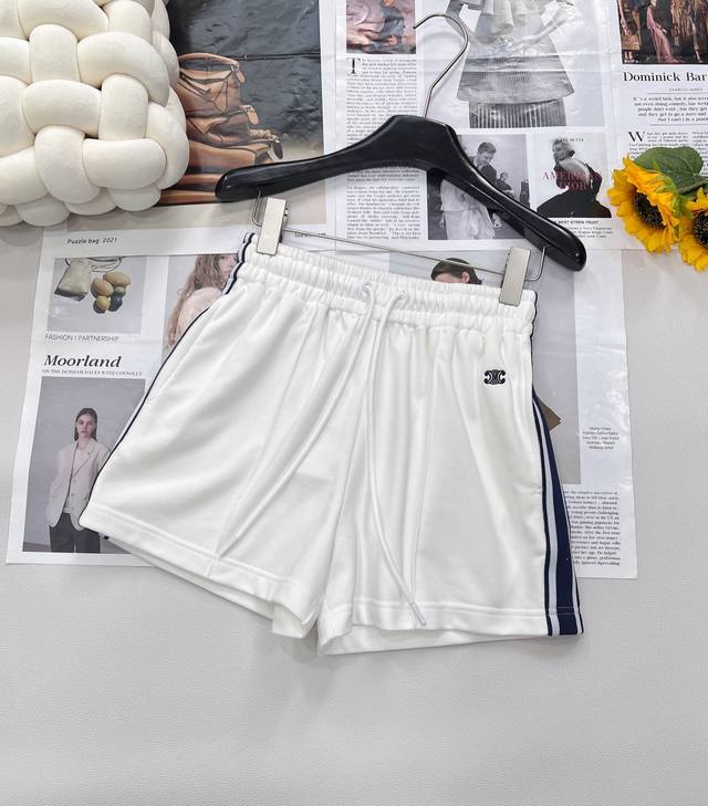 celine New Style College Style Sports Shorts This Is A God-Level Single Produ