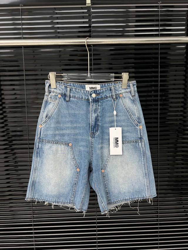 25 New Mm6 Personalized Denim Shorts Are Made Of Imported High-Density Twill