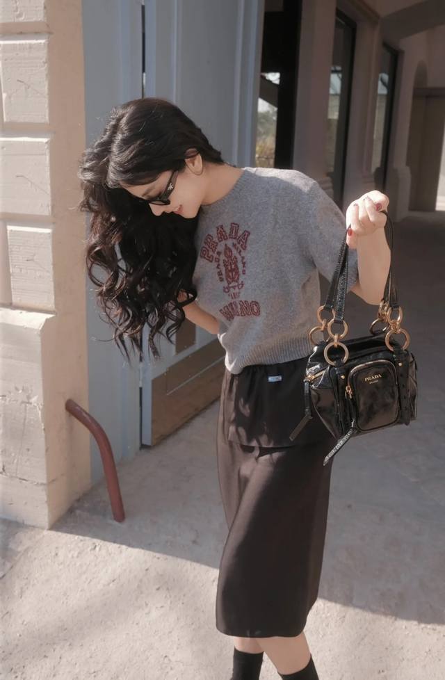 New Latest Pr 25New Letter Jacquard Short-Sleeved Sweater Size Sml