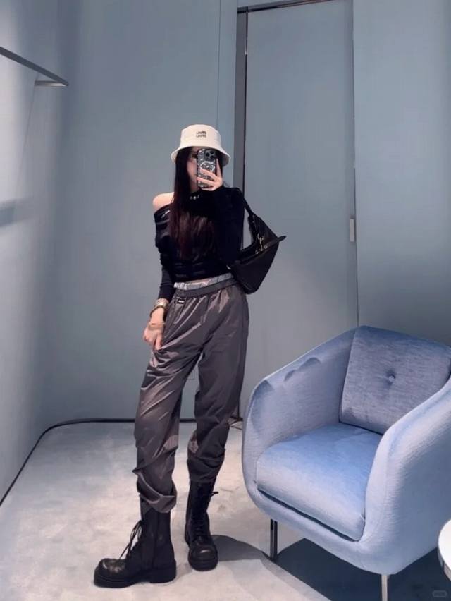 New Latest Miu 25New Double Waist Fake Two-Piece Sports Casual Trousers Size Sml