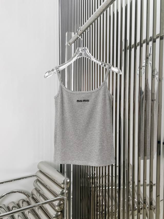 Real Picture Latest Miu 25New Letter Embroidered Knitted Camisole Size Sml