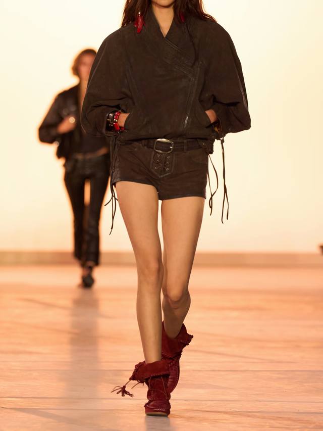 25Ss Lin Zhenna's Same Style Isabel Marant Suede Shorts With A Belt Sml Brown