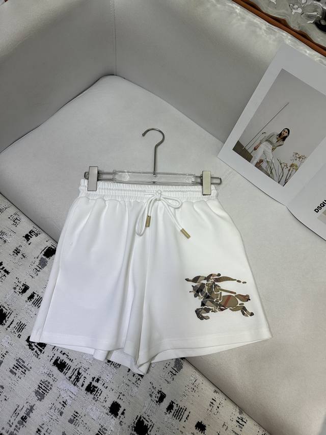 burberry New Shorts With Patch Embroidery Decoration, Delicate Texture, Soft