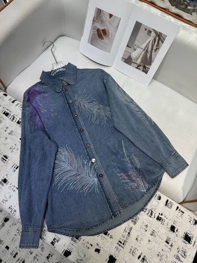 chanel 25 New Hot Diamond Denim Jacket With Colored Diamonds, Fashionable And