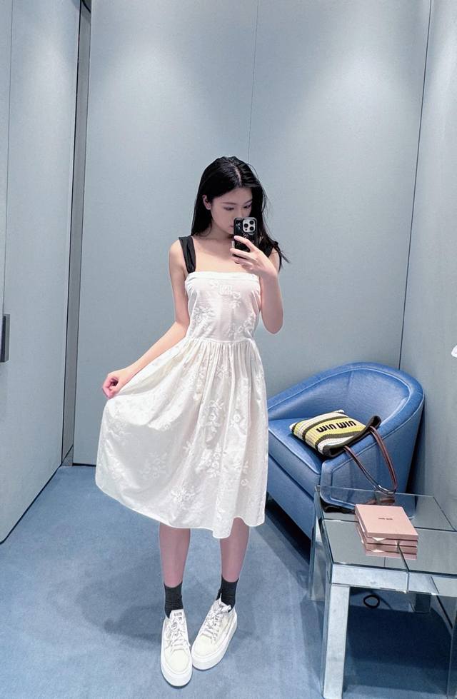 miumi* 25Ss New Spring And Summer Heavy Embroidery Dress | Exclusive Yb Devel