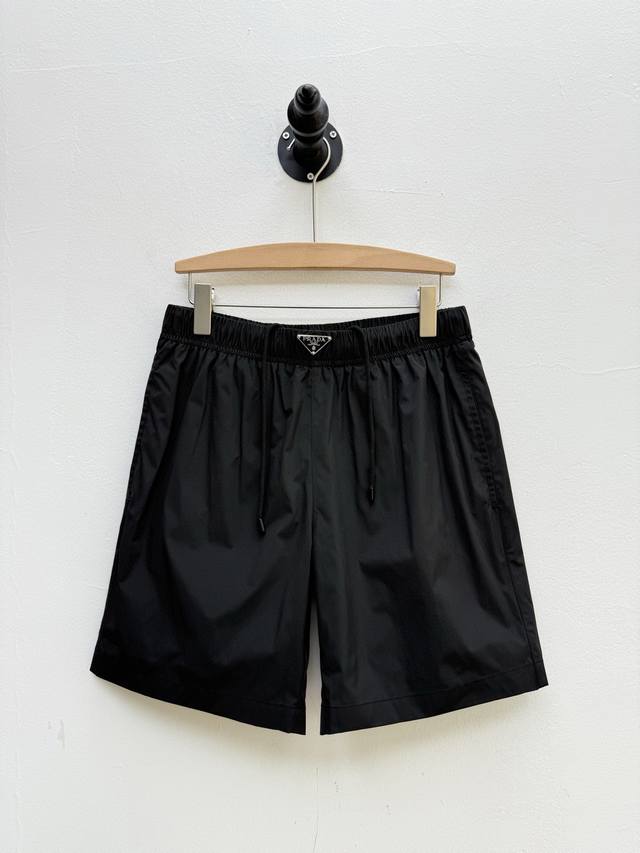 pr Enameled Metal Triangle Logo Shorts Produced By Factory P Spring And Summe