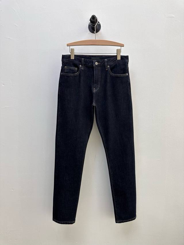 pr Five-Pocket Denim Jeans From Factory P Classic Five-Pocket Style Made Of J