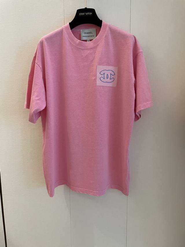 cc Vintage New Pink Short-Sleeved Shirt The Style Is Wide And Textured. The C