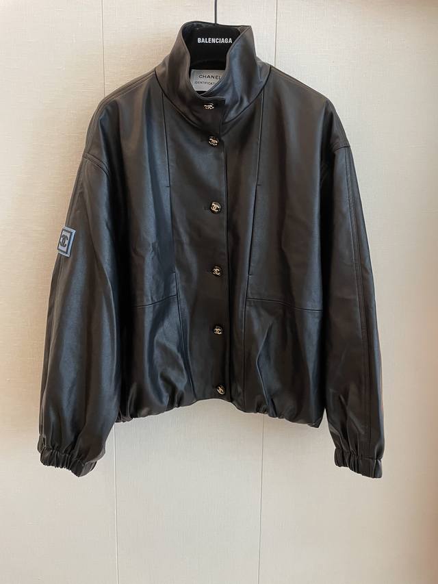 cc Vintage New Leather Jacket Classic Motorcycle Silhouette Reshapes The Matt