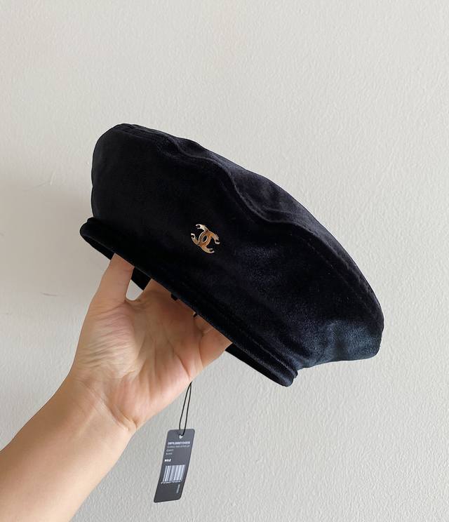 ss Early Autumn Xiang Nainai's New Product Coco's New Velvet Beret Is So Frag