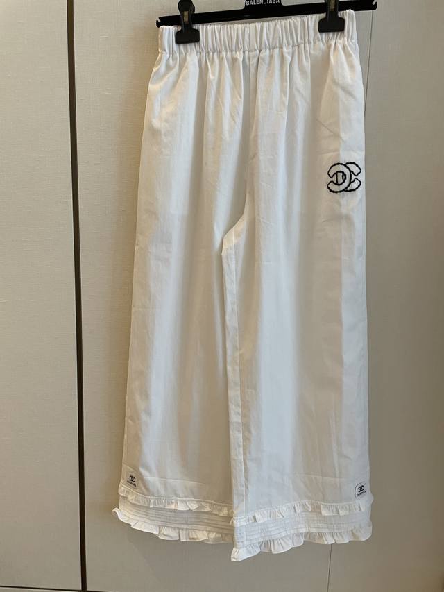 White Size Sml