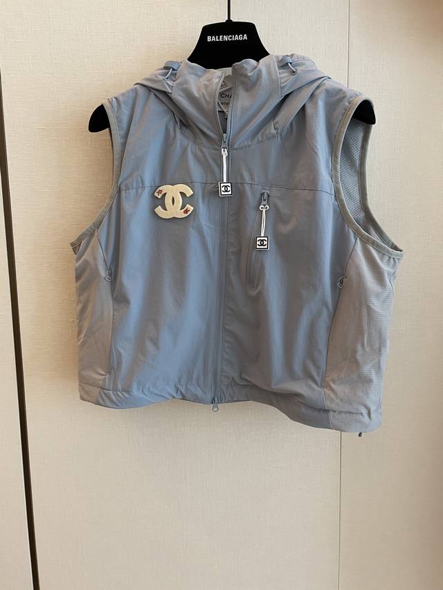 cc Chane New Hooded Outdoor Vest Contrast Color Short Vest Trendy Street Must