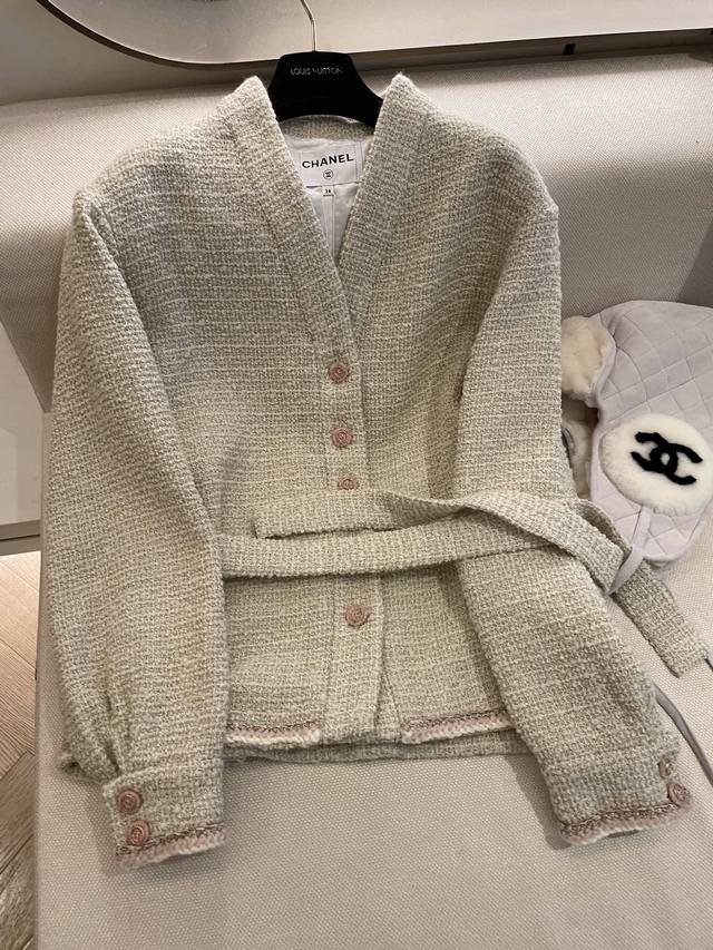 cc New Long-Sleeved Sweater Coat Chanel 24 Autumn And Winter New Light Beige