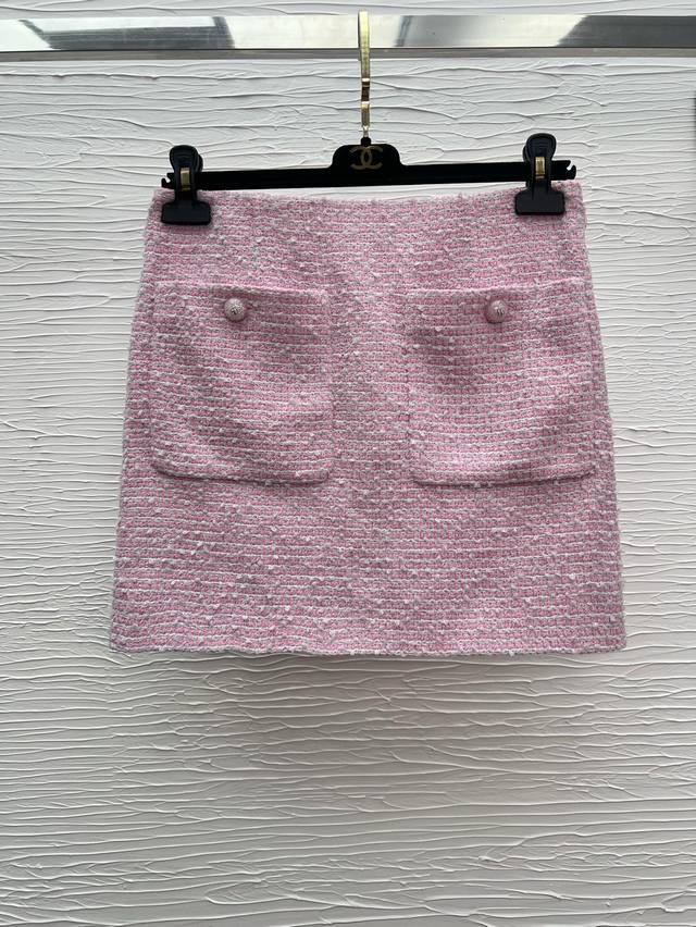 Skirt Also Has 36.38.40