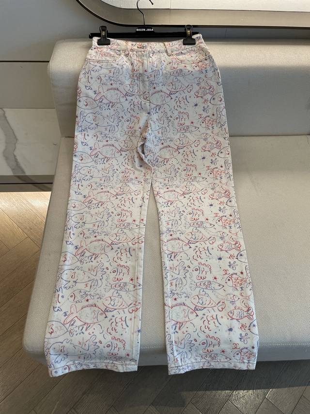 cc25 Early Spring New Colorful Graffiti Fish Print Straight Jeans | Exclusive