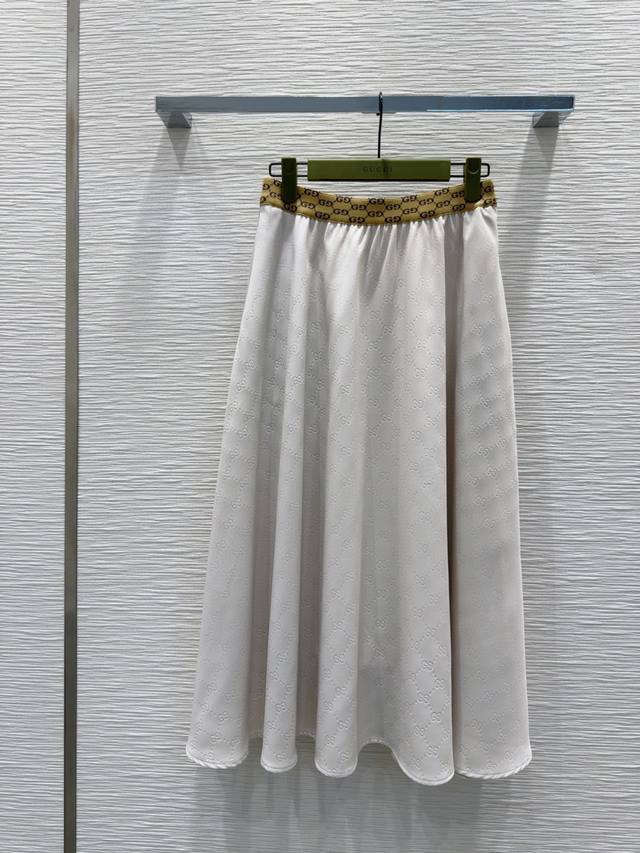 New Models On Sale 25Ss New Skirt Is Not Picky About Body Shape Requirements. Th