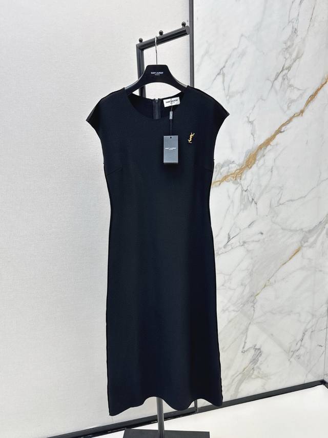 New Models On Sale 25Ss New Dress Custom Fabric With Elastic Metal Letter Brooch