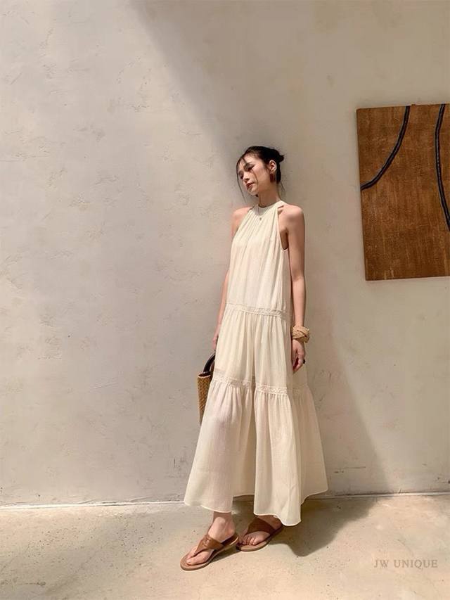 Dress High-Grade Noble Romantic Dress French Gentle Holiday Style Halter Neck Be