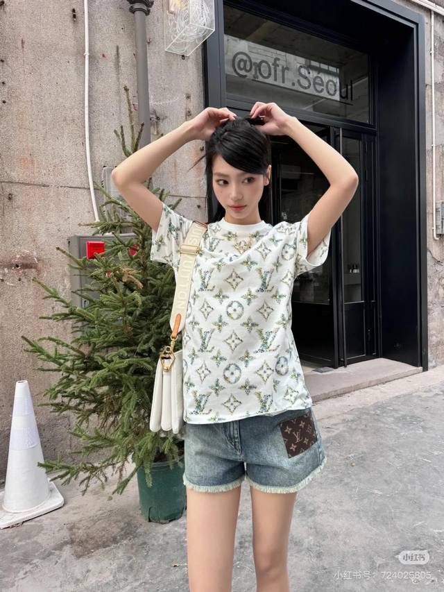 louis Vuitto* The Latest Spring And Summer Short-Sleeved Shirt With Monogram