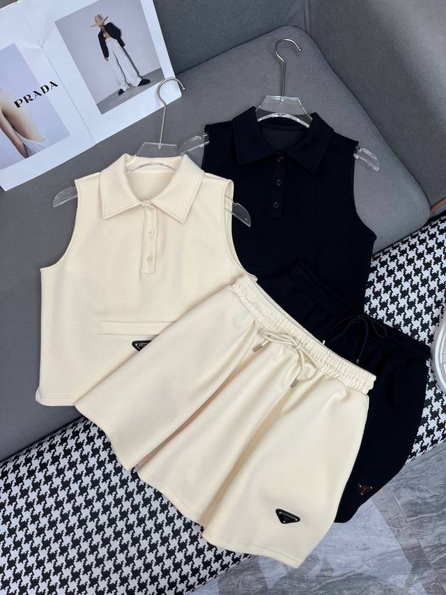 New Release 25Ss New Suit Sleeveless Top Short Skirt Suit Classic Triangle Badge