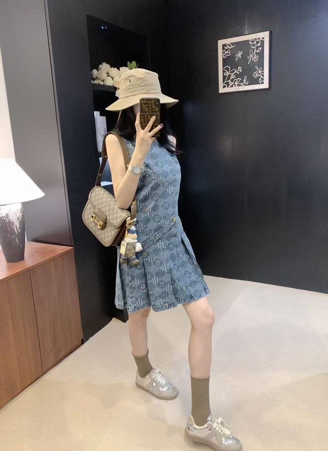 dio* 25Ss New Summer Sleeveless Dress Jacquard Fabric Upper Body Age-Reducing