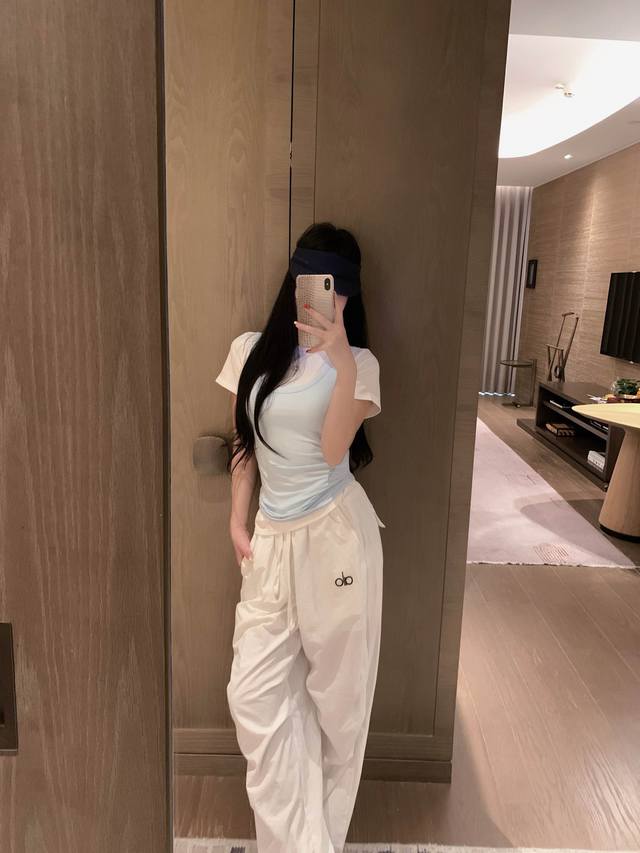 Model Real Shot Has Been Added To The Protection Item No. 10759 Fake Two-Piece A