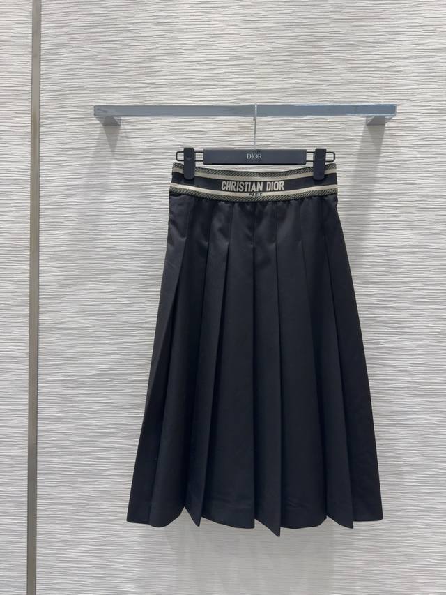 New Release 25Ss New Pleated Skirt With Full Texture And Elegant Temperament Des