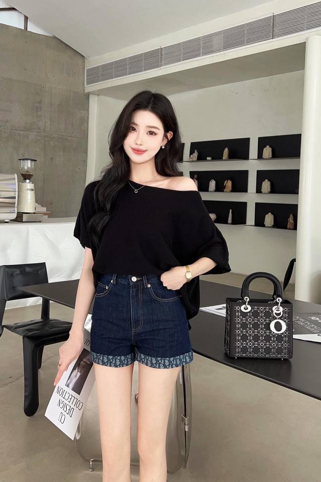Jeans D Home 25 Spring And Summer New Letter Jacquard Hem Denim Shorts Color: 1