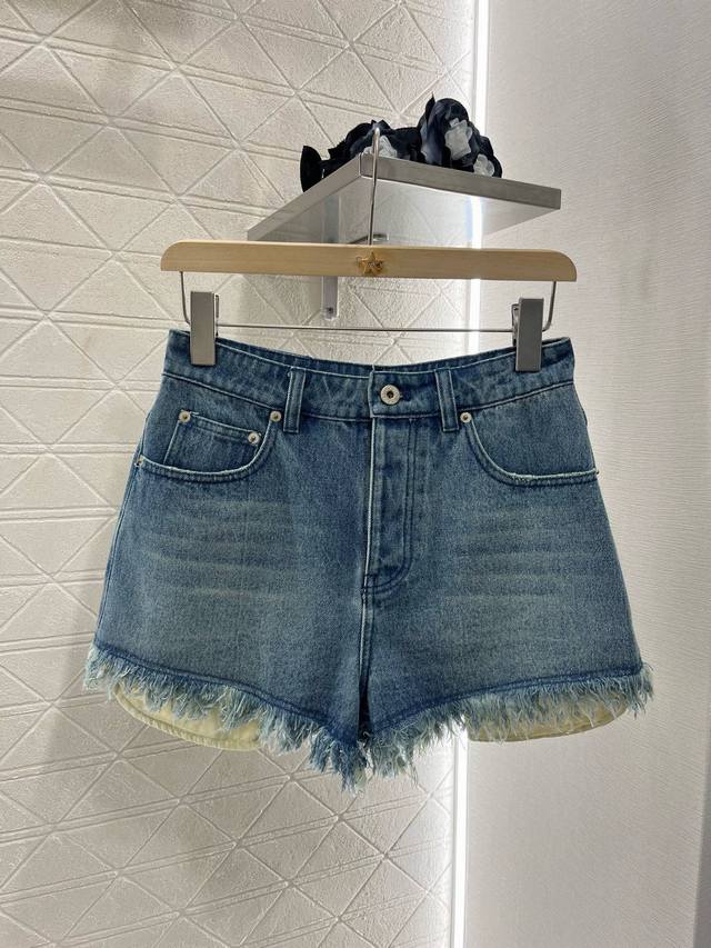 17702# Loew* New High Waist Denim Shorts With Raw Edges Customized Yb Twill C