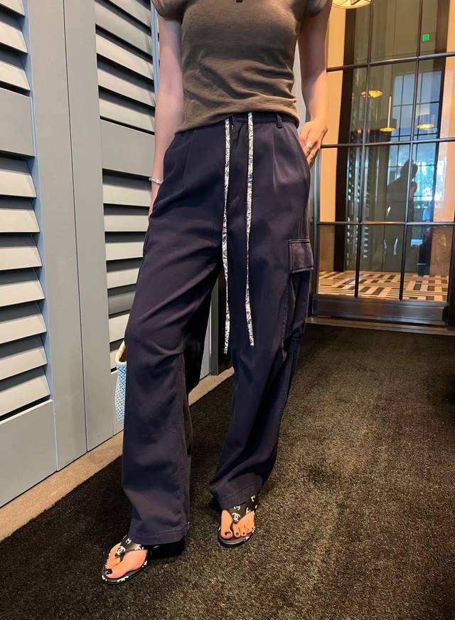 acn* Washed Overalls With Three-Dimensional Waist And Cashew Flower Details,