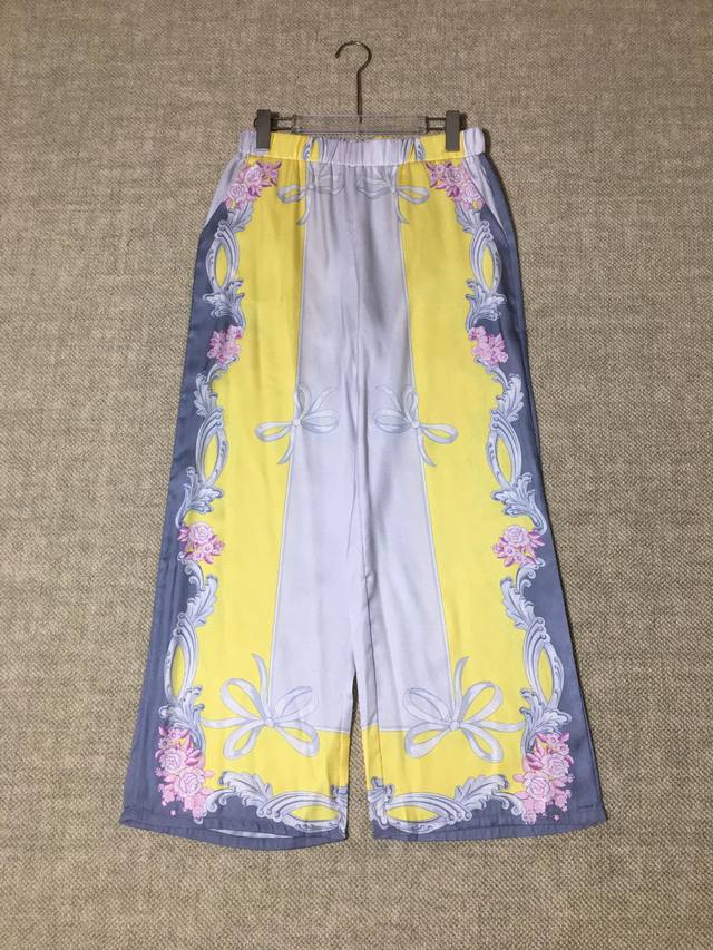 versace Versace Gray And Yellow Bow Baroque Print Casual Elastic Waist Wide-L