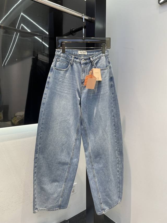miu Miu New Style Letter Hot Diamond Pocket Scimitar Jeans Washed Color Good