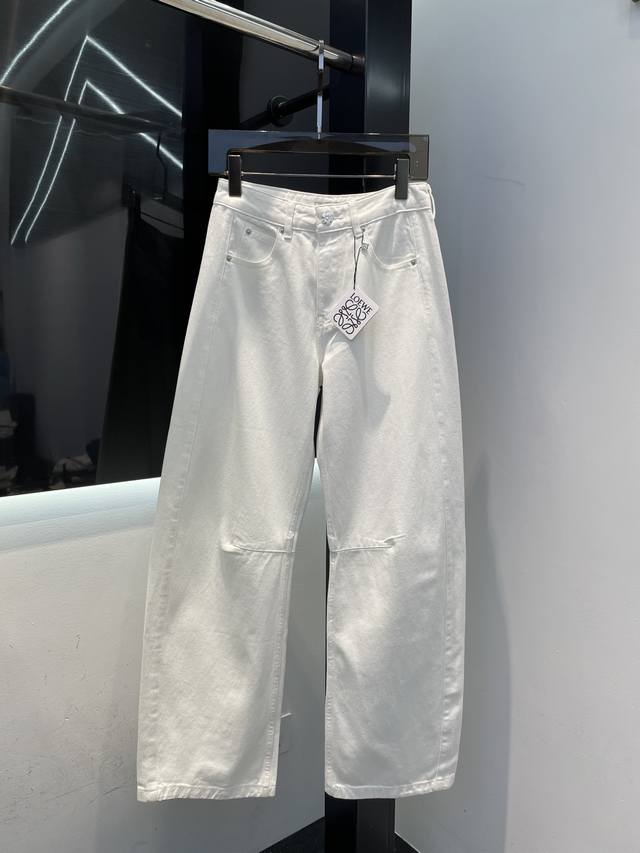 loewe New Letter Hot Diamond Pocket Scimitar Jeans Washing Color Good Looking