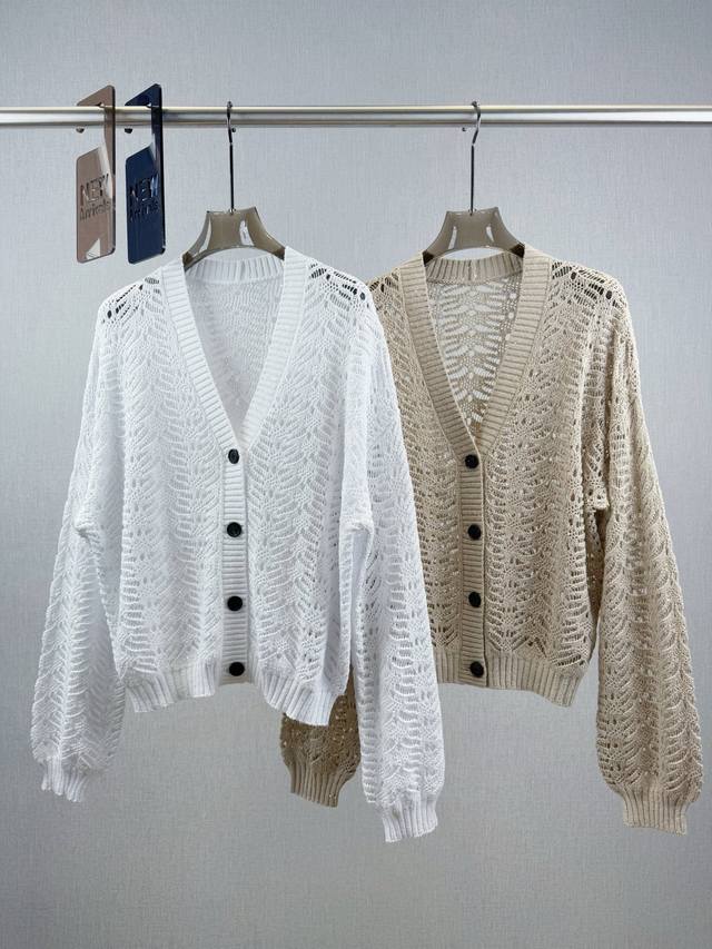 bc 25 Leaf-Shaped Lace Cardigan 63% Linen 26% Polyester 11% Silk The Bamboo E