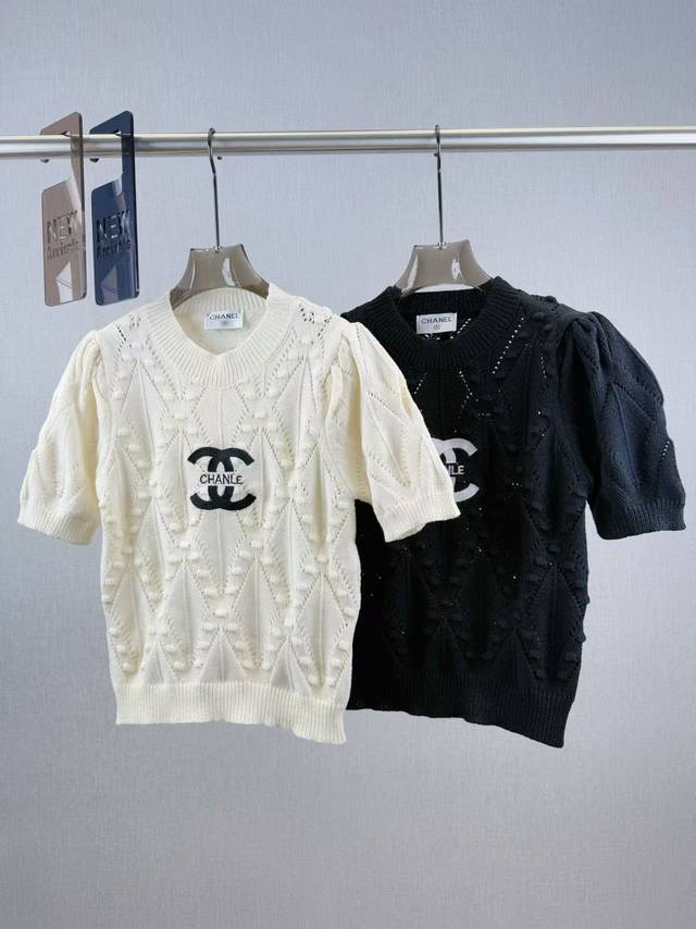 Chanel Round Neck Crochet Short Sleeves 45% Wool 35% Acrylic 20% Nylon Using Emb